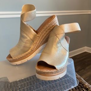 Gentle Souls Wedges